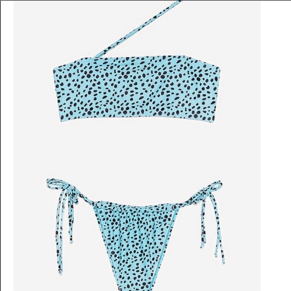 One shoulder bikini